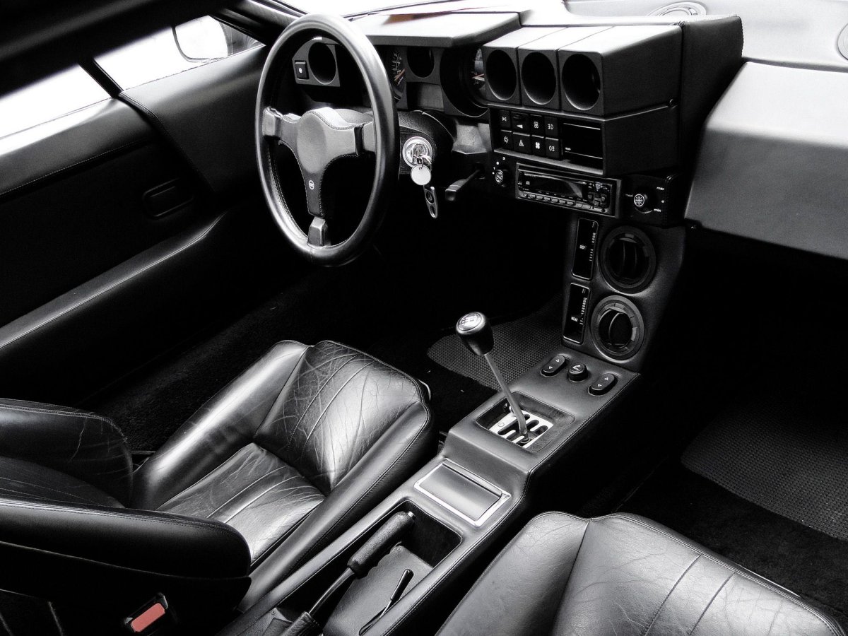 Ламборджини Джалпа