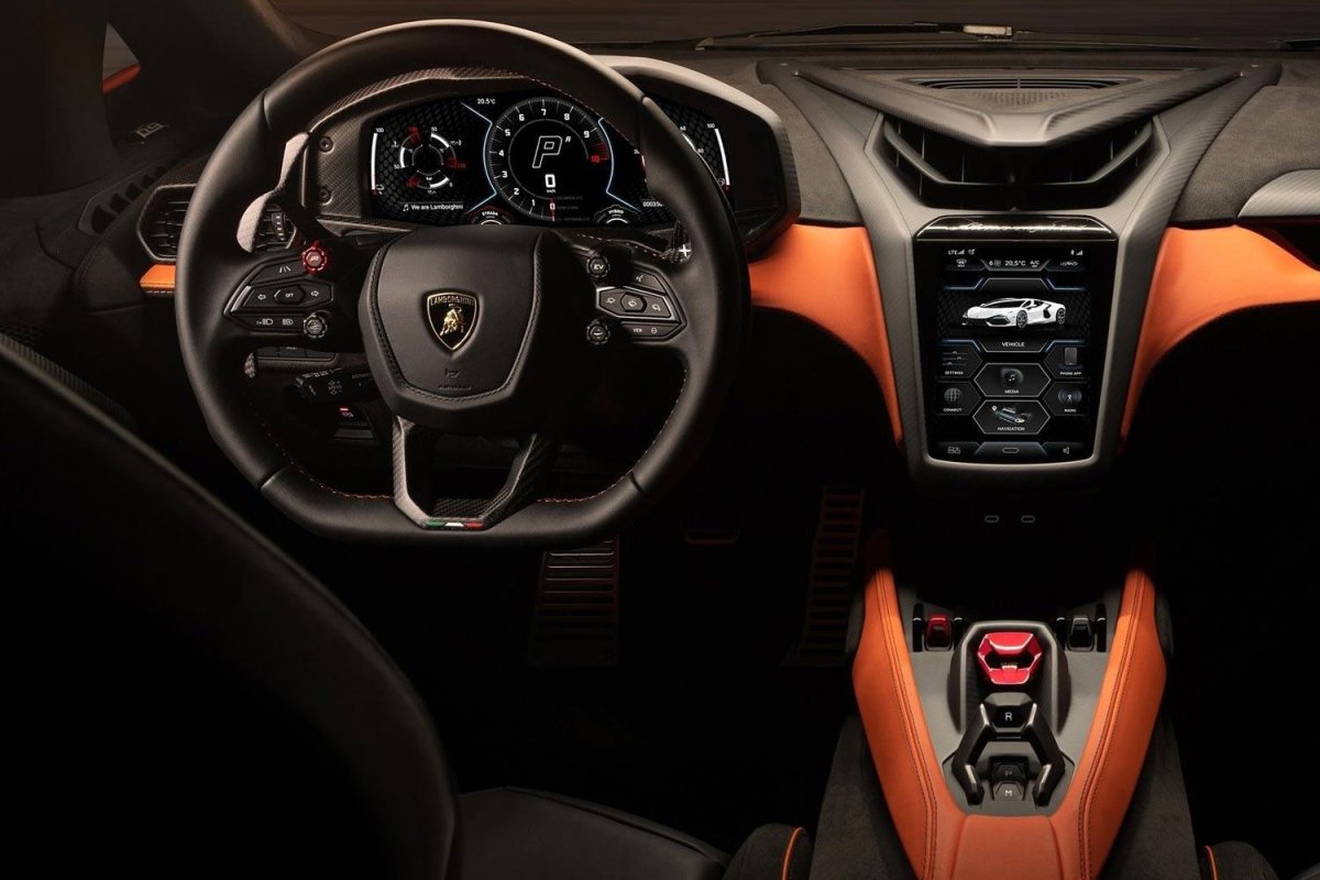 Ламборгини ревуелто