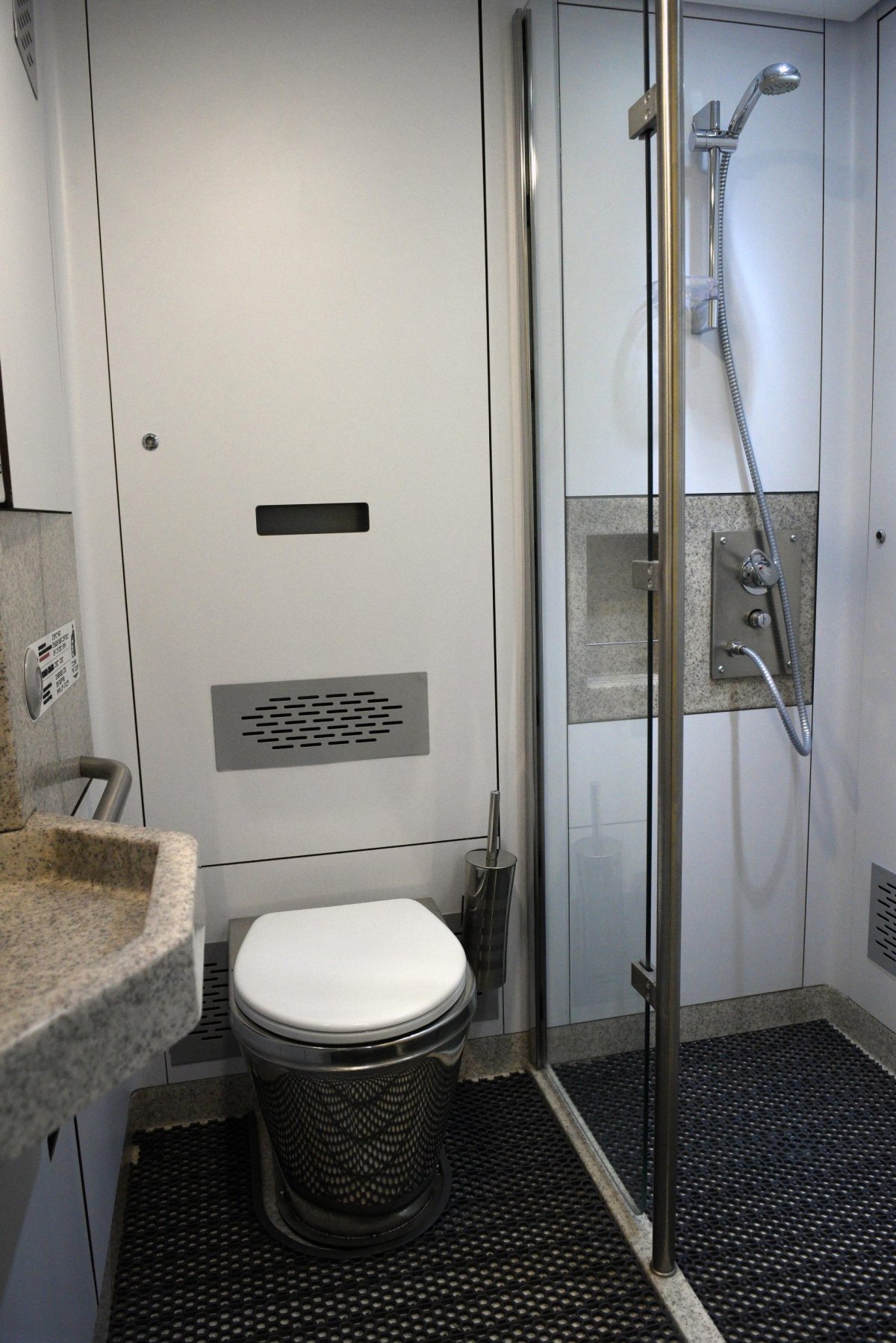 Вагон с душем РЖД