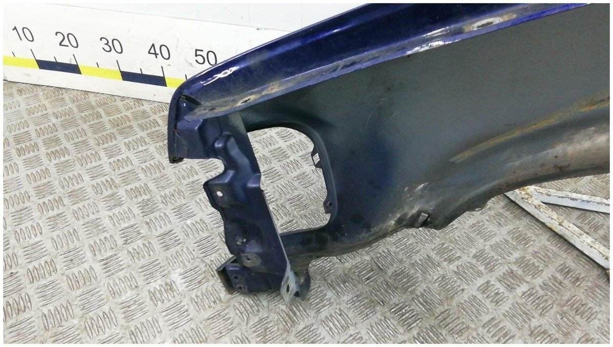 Переднее крыло Опель Монтерей