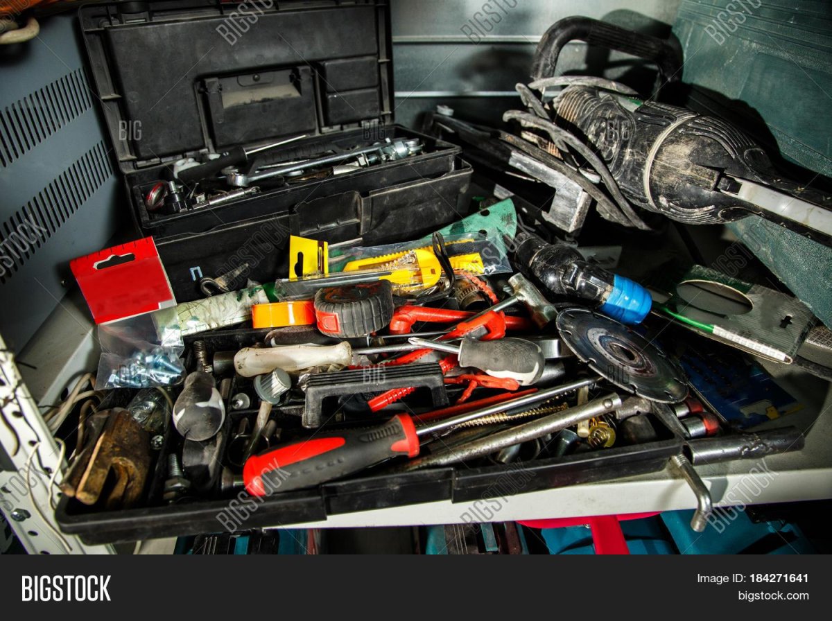 Бардак в инструментах