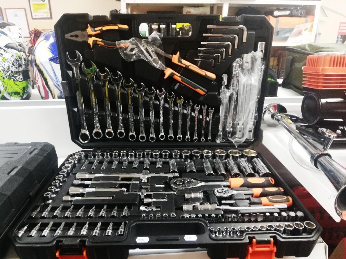 Пустой кейс из под головок 94 предмета