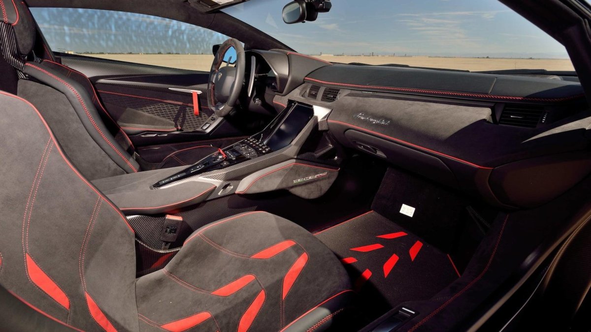 Lamborghini Centenario LP 770-4 салон