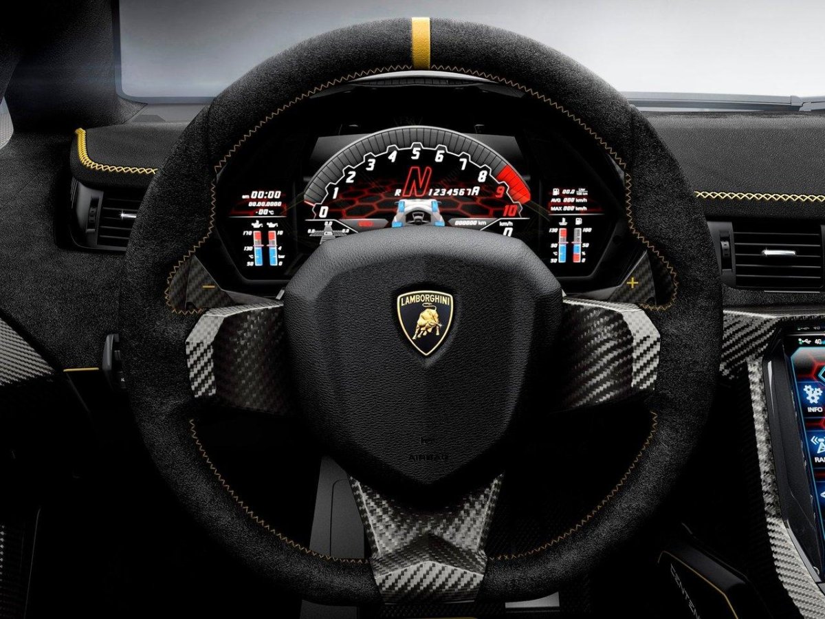 Ламбо Урус руль