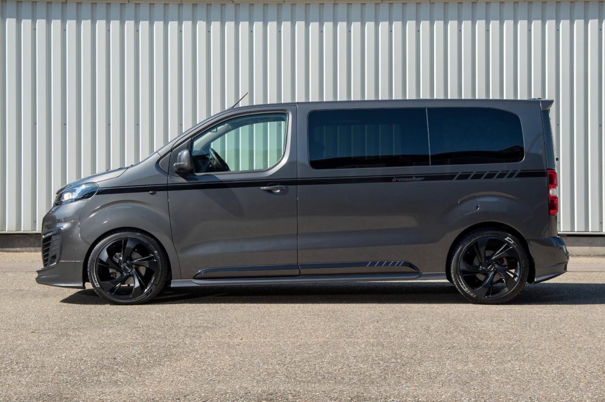 Опель Zafira Life