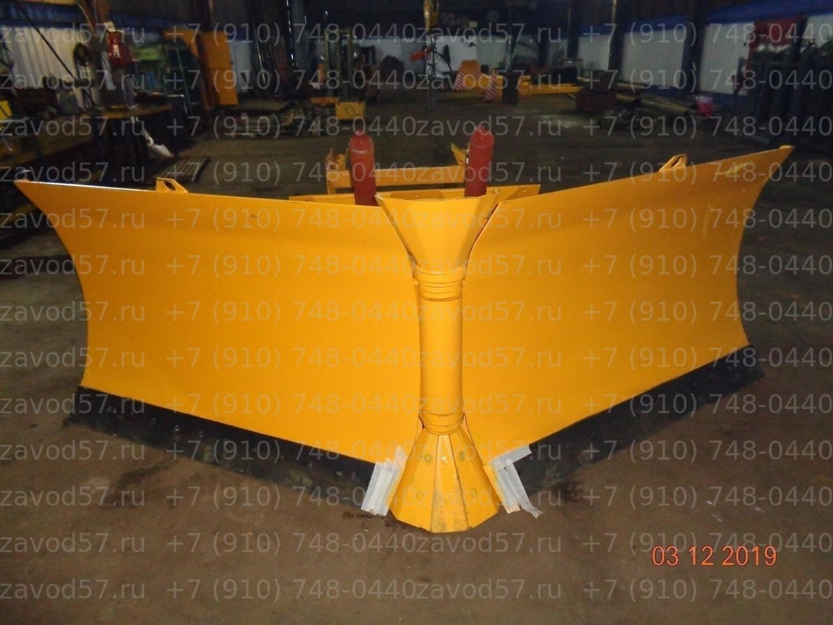 Отвал на к 700 передний