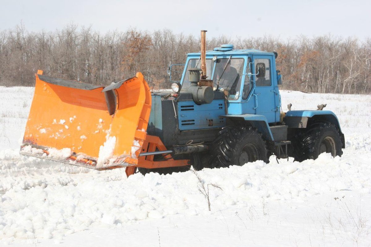 Трактор т 150 с отвалом