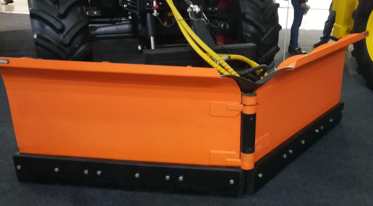 Отвал бабочка Сальсксельмаш