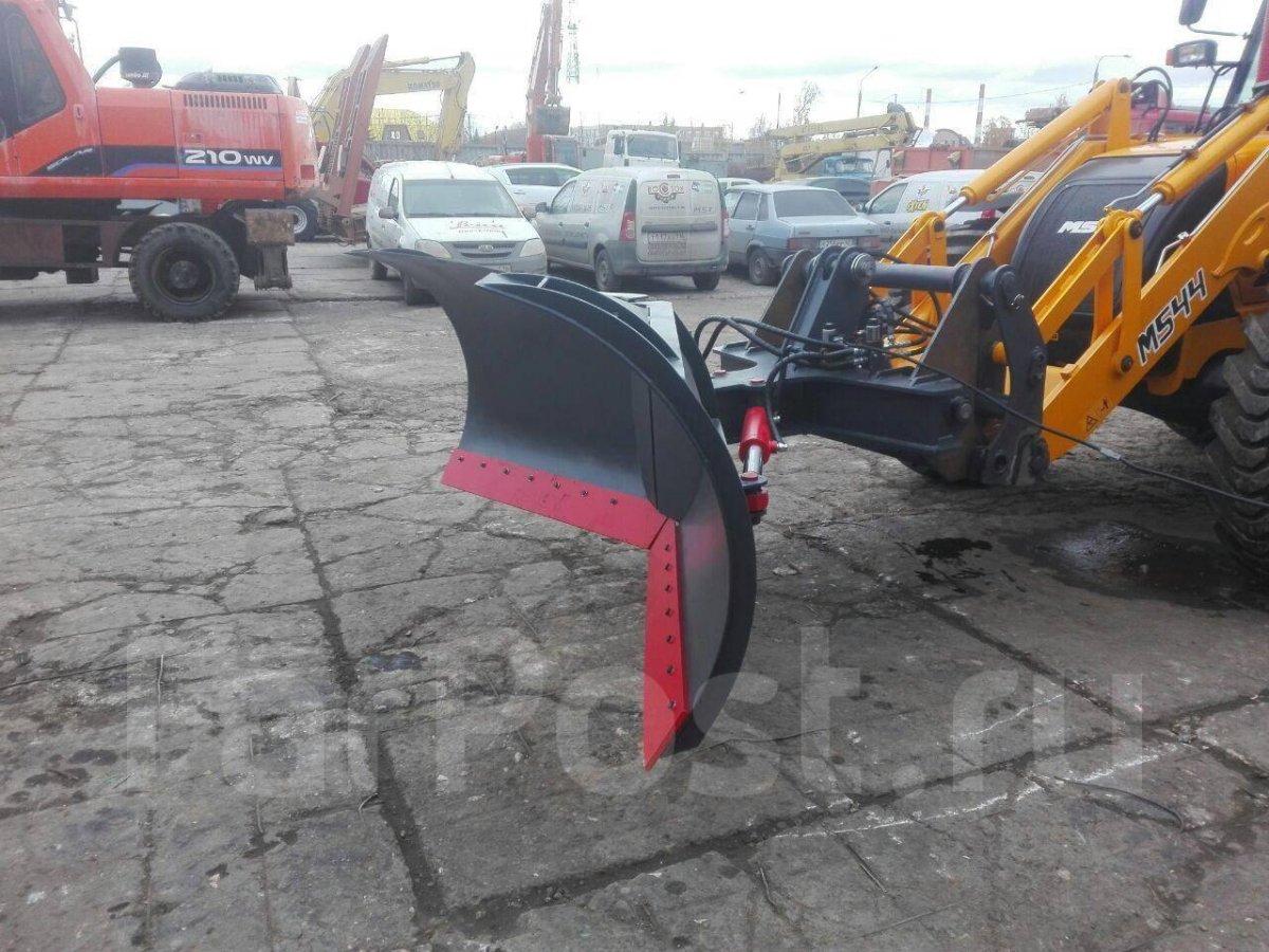 Отвал бабочка с военного траншеекопателя