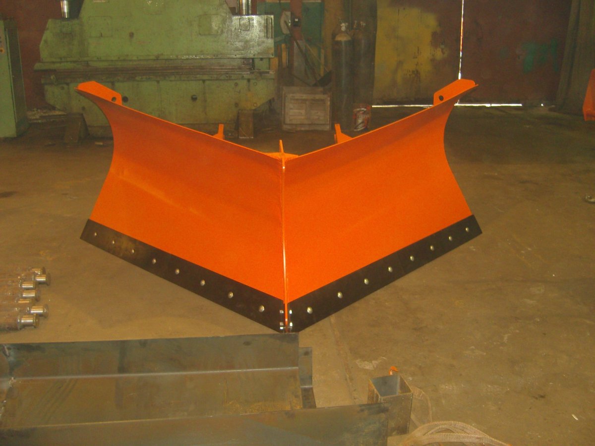 Снеговой отвал на т150