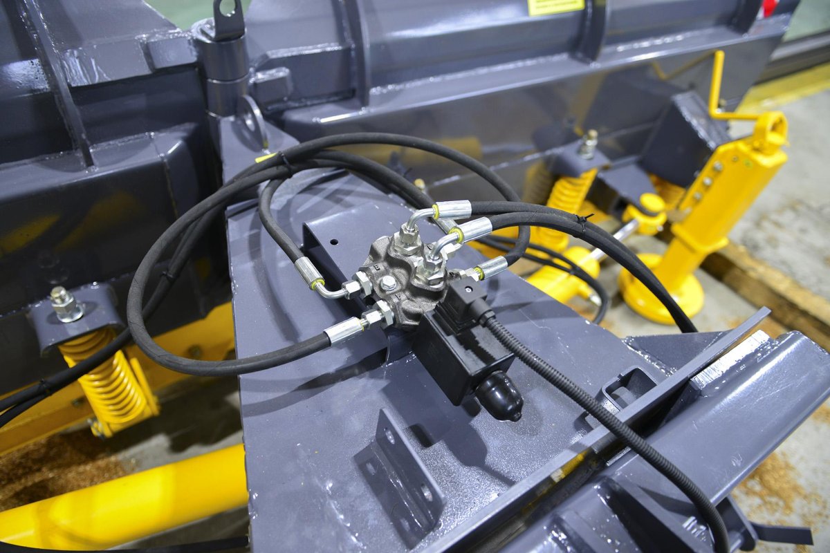 Отвал ППО-3,3 "бабочка"