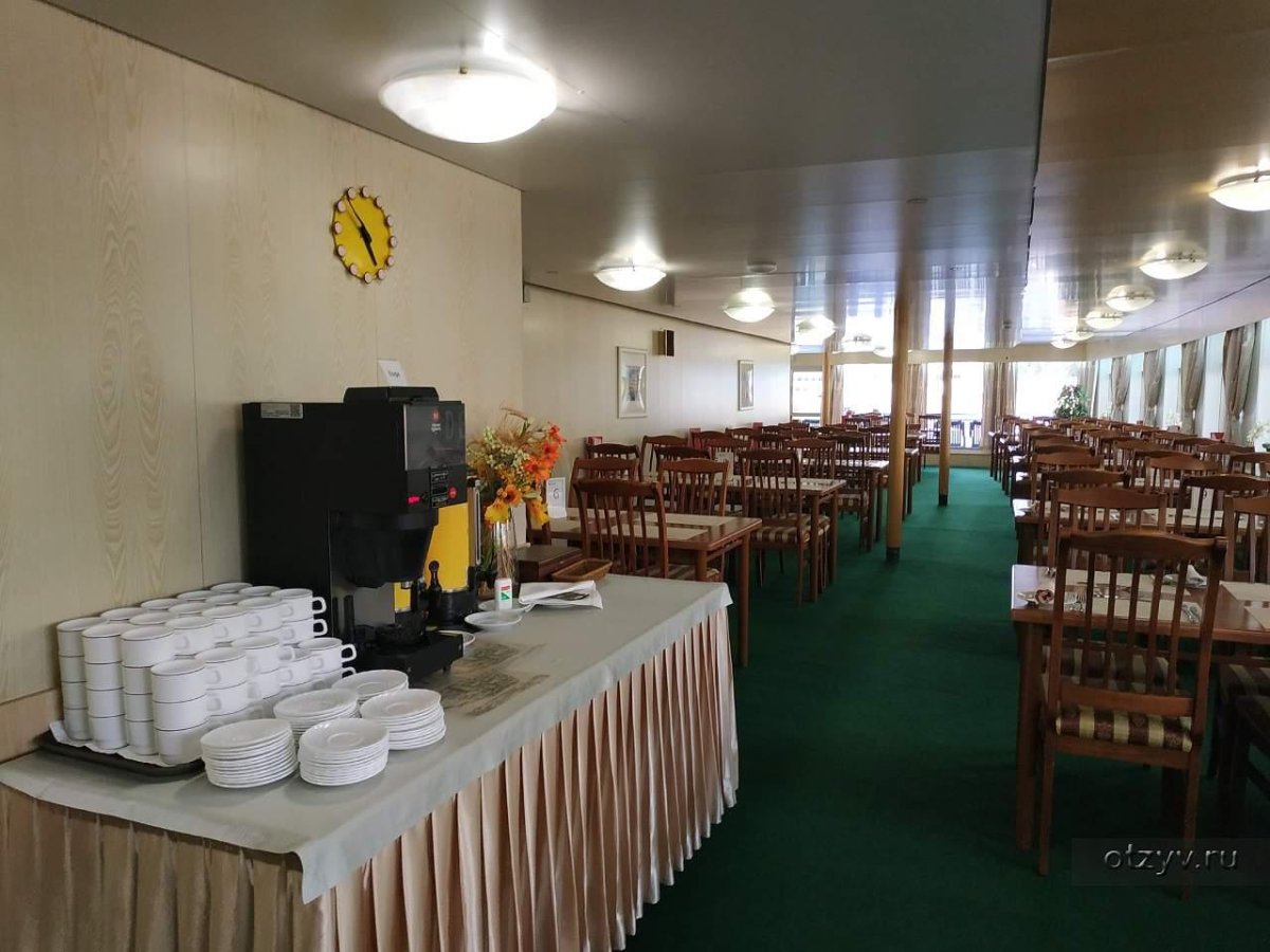 Теплоход Юрий Завадский