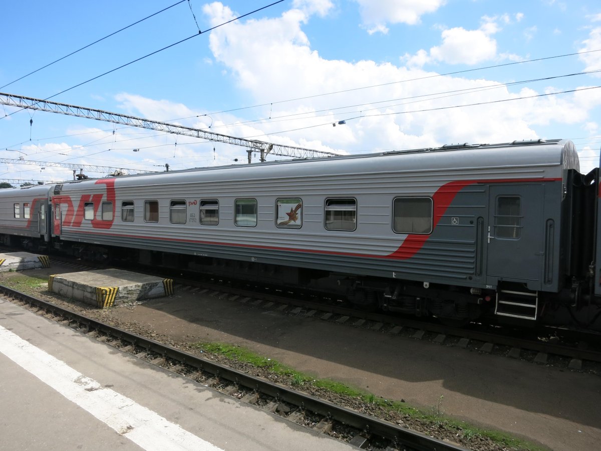 Поезд 102м премиум Москва Адлер