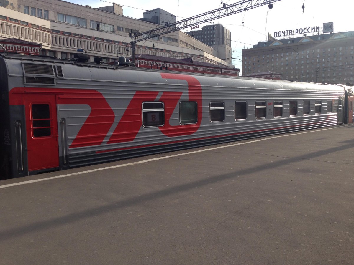 Поезд 102м премиум Москва Адлер