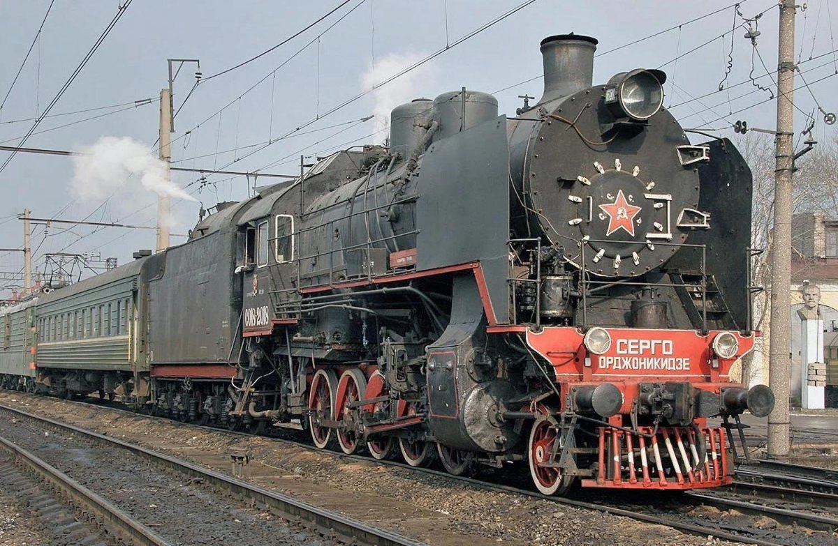 Паровоз Серго Орджоникидзе 18