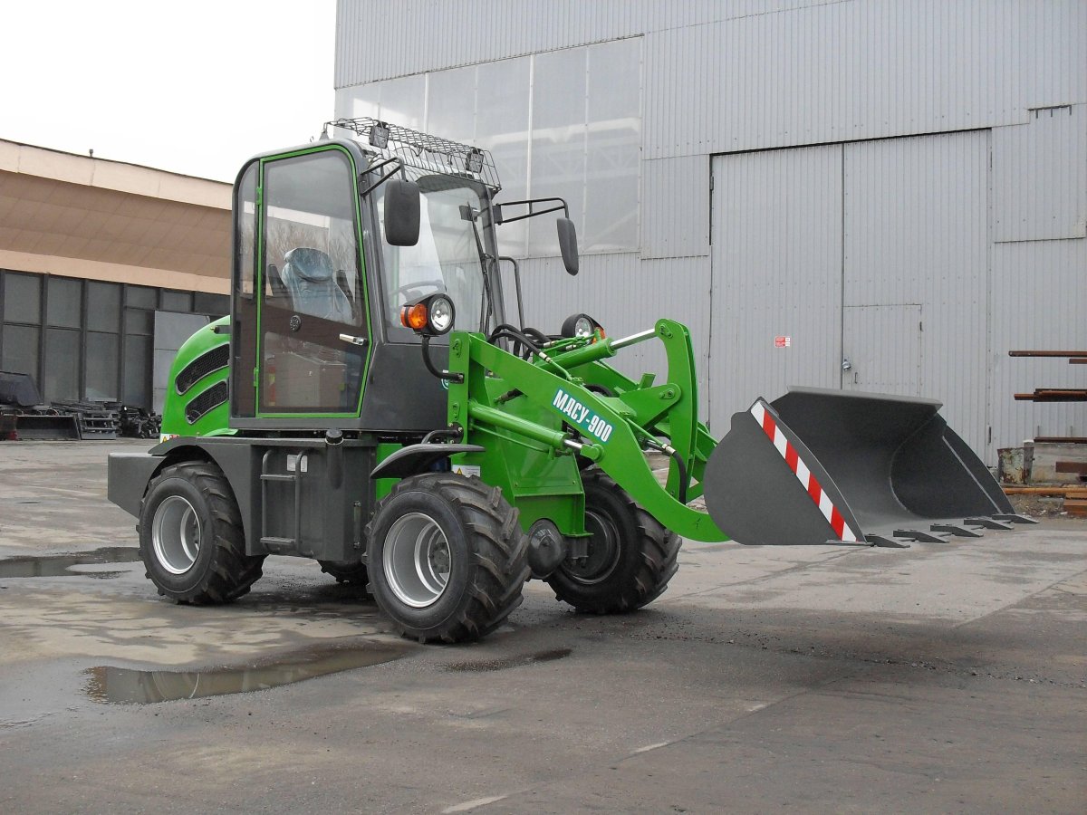 Фронтальный телескопический погрузчик