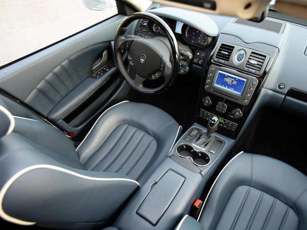 Maserati Quattroporte 2005 салон