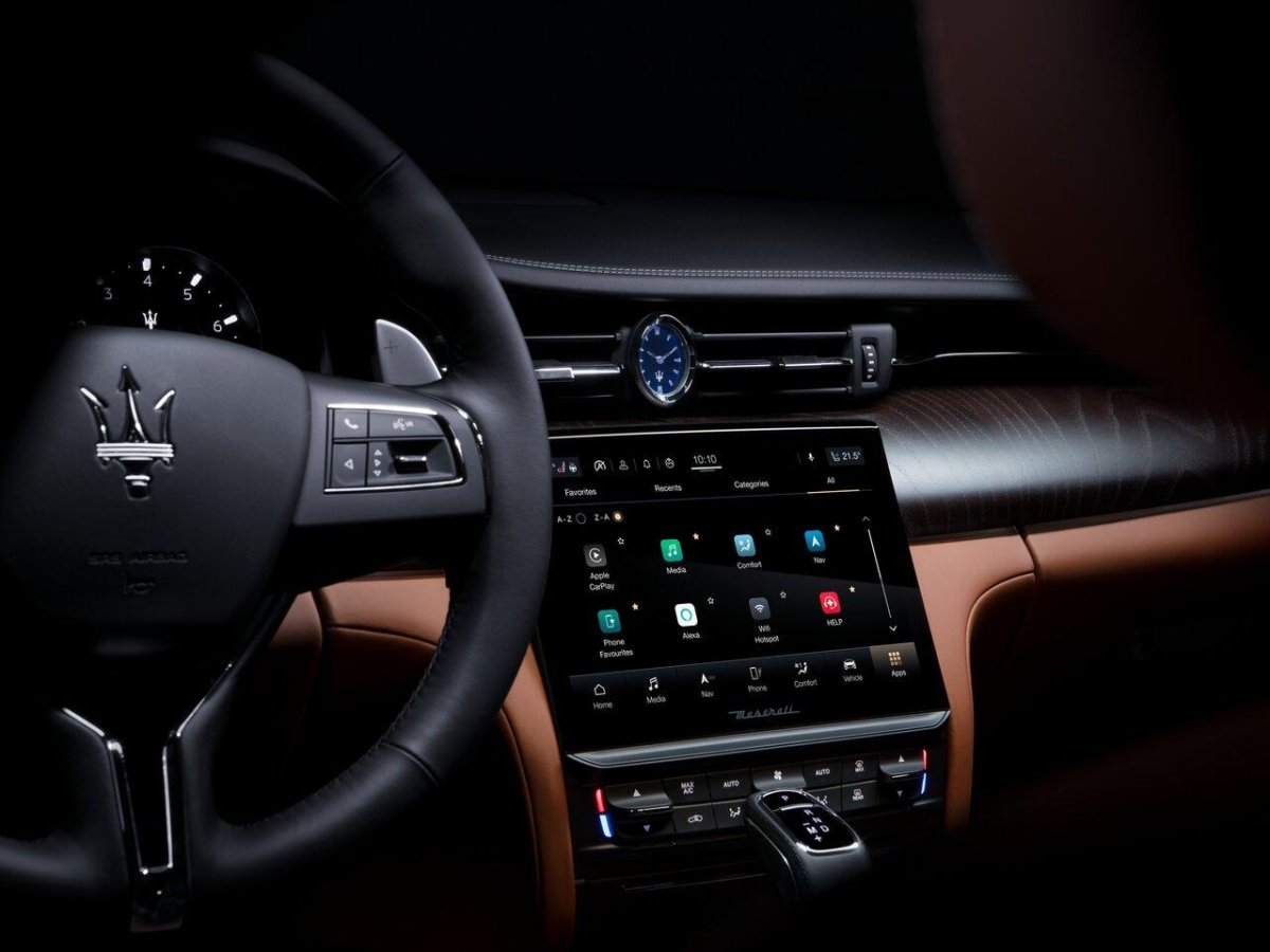 Maserati Quattroporte 2021 салон