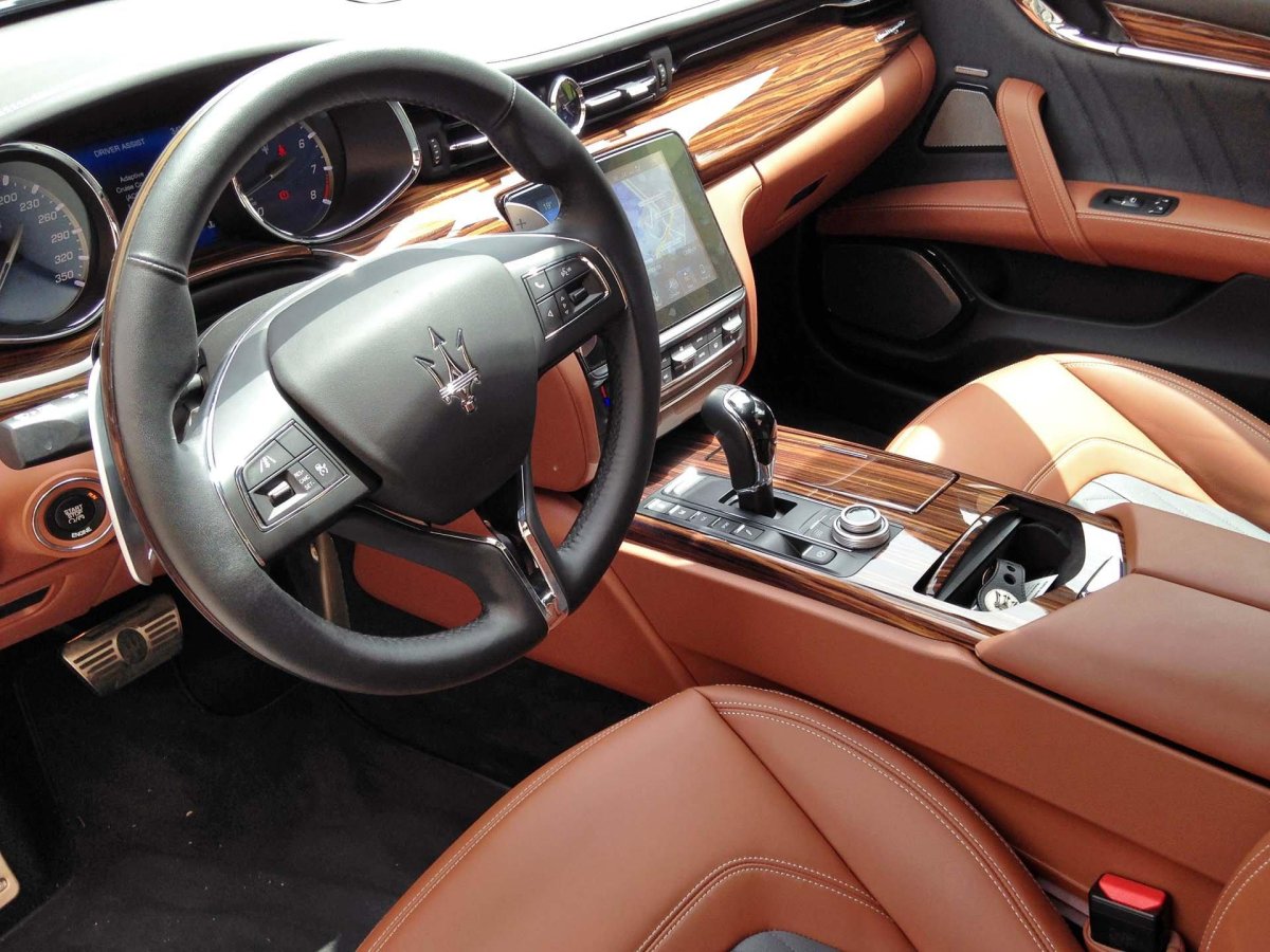 Maserati Quattroporte 2017 салон