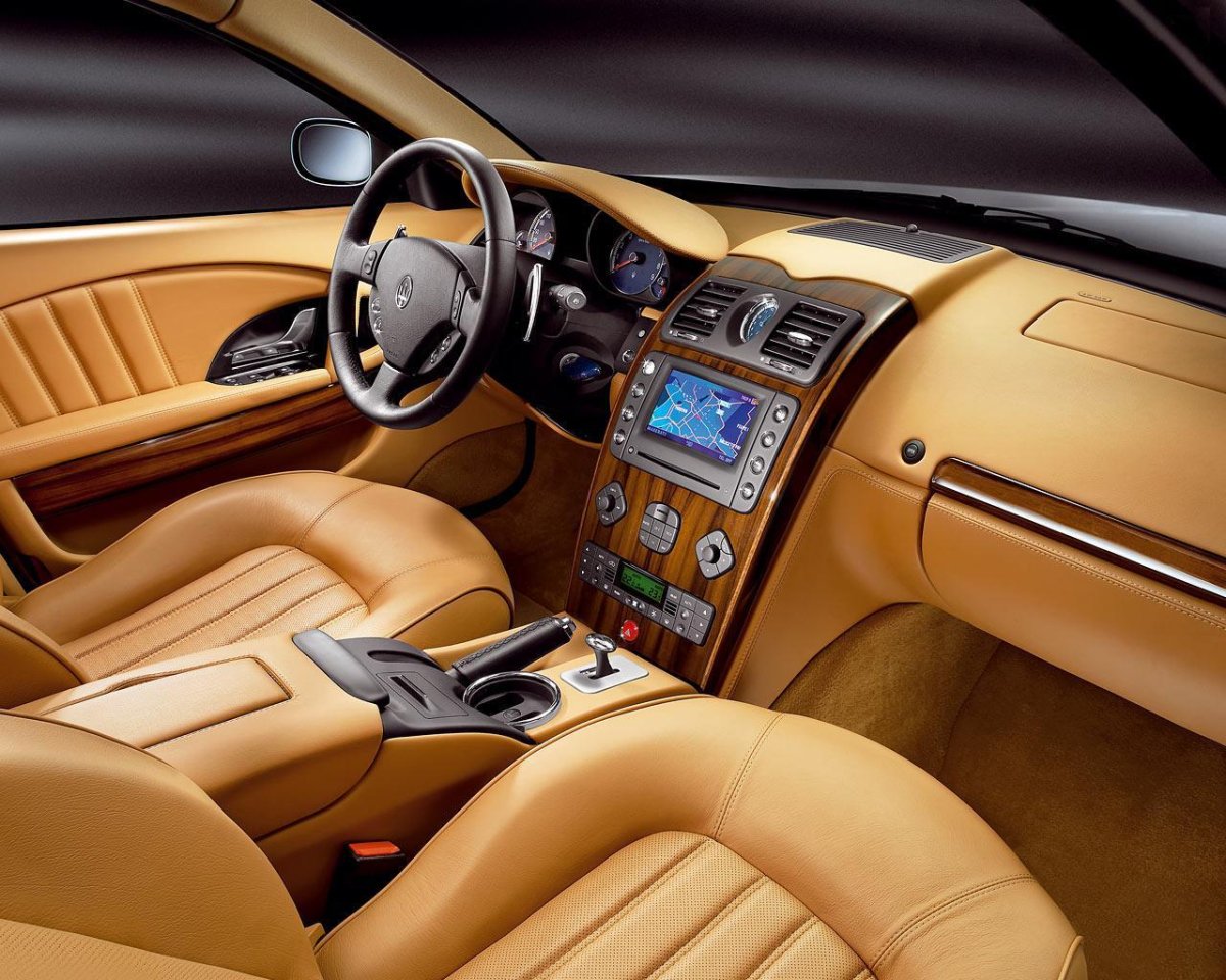 Maserati Quattroporte 2006 салон