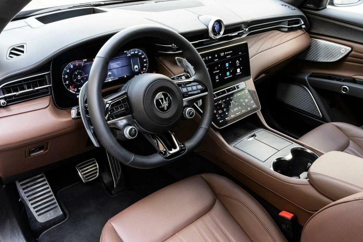 Мазерати Grecale 2022