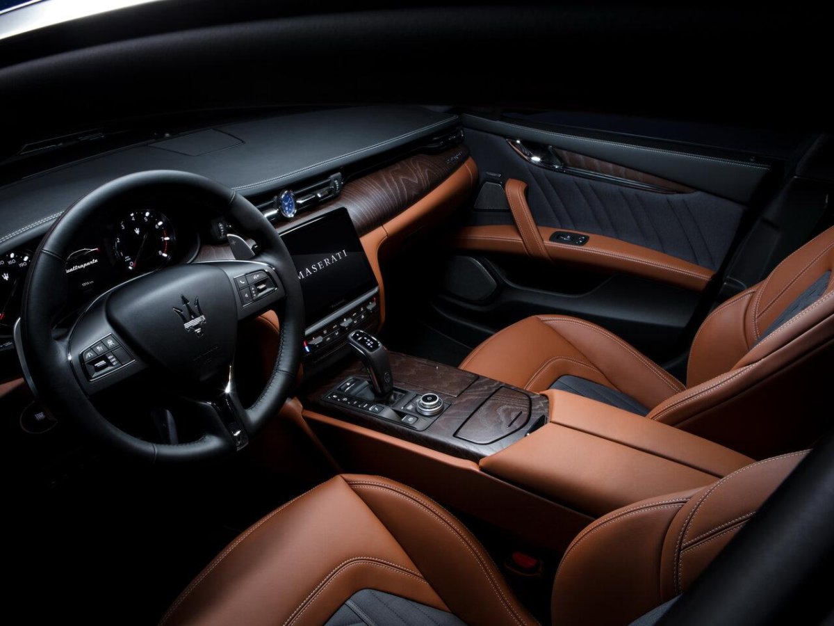 Мазерати Кватропорте