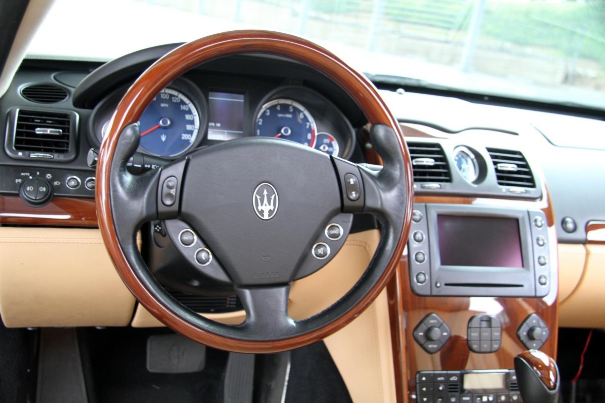 Maserati Quattroporte 2005 салон