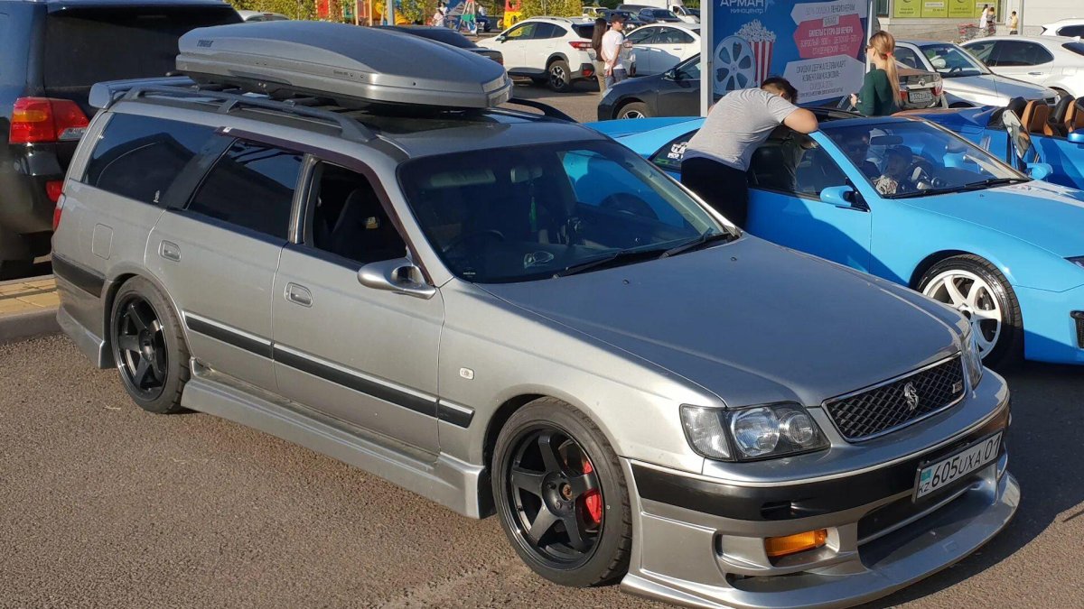 Nissan Stagea 34
