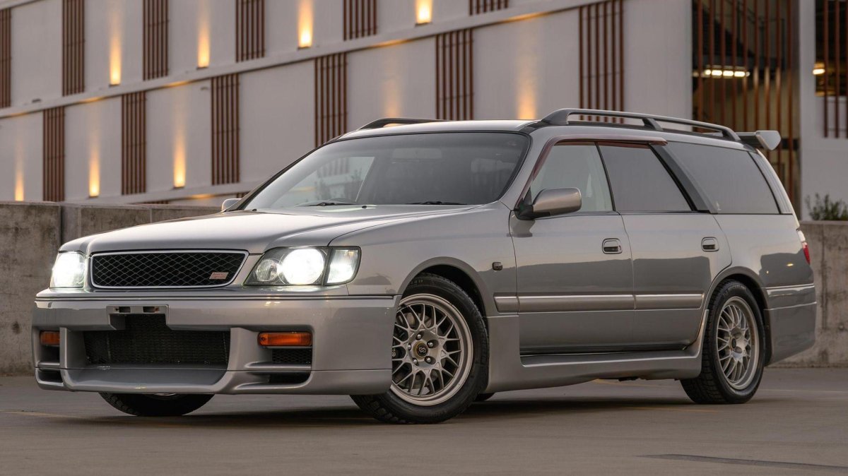 Nissan Stagea 260rs