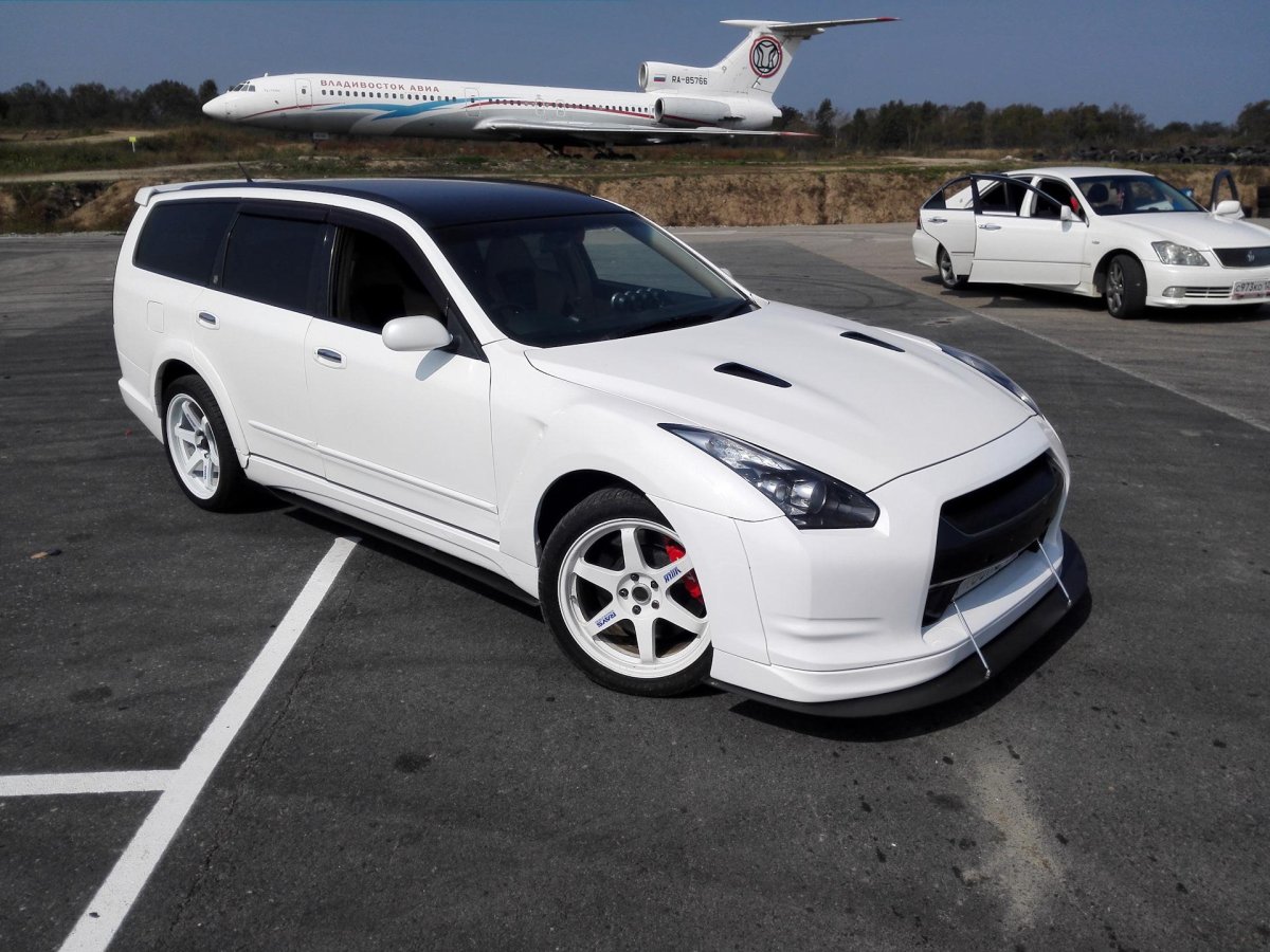 Nissan Stagea m35 GTR