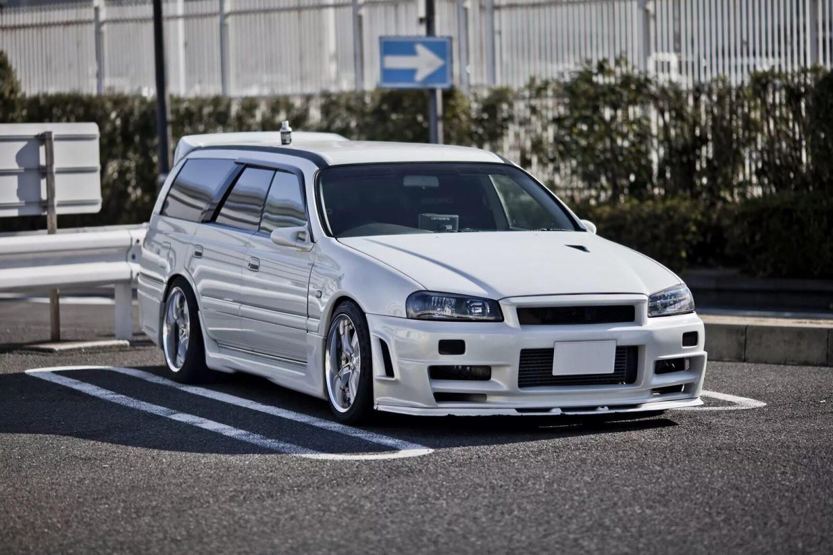 Nissan Stagea r34 gt-r