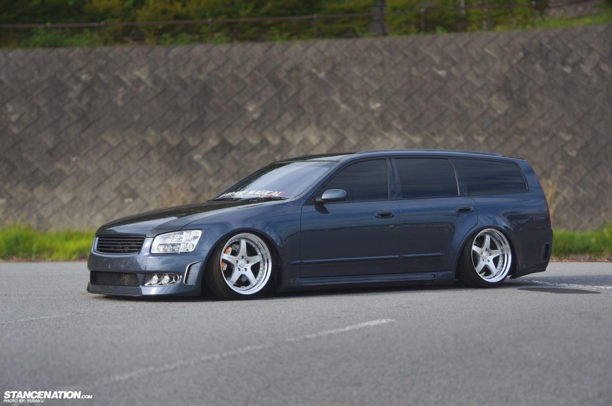 Nissan Stagea m35