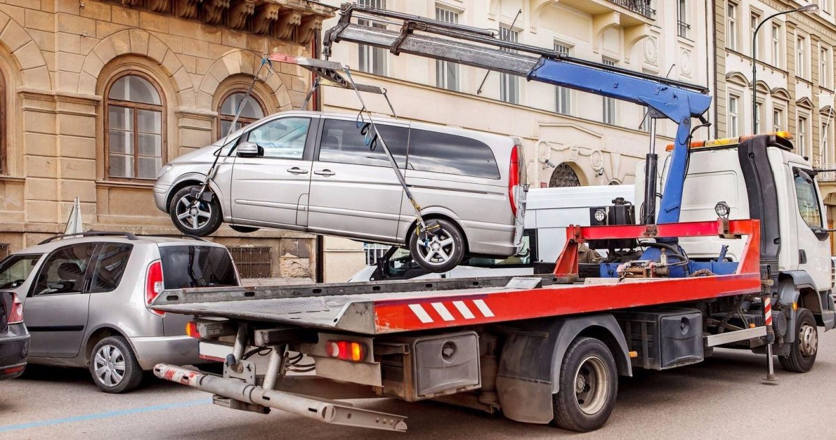 Эвакуатор коммерческого транспорта