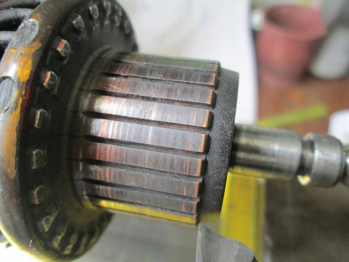 Шлифовка коллектора электродвигателя