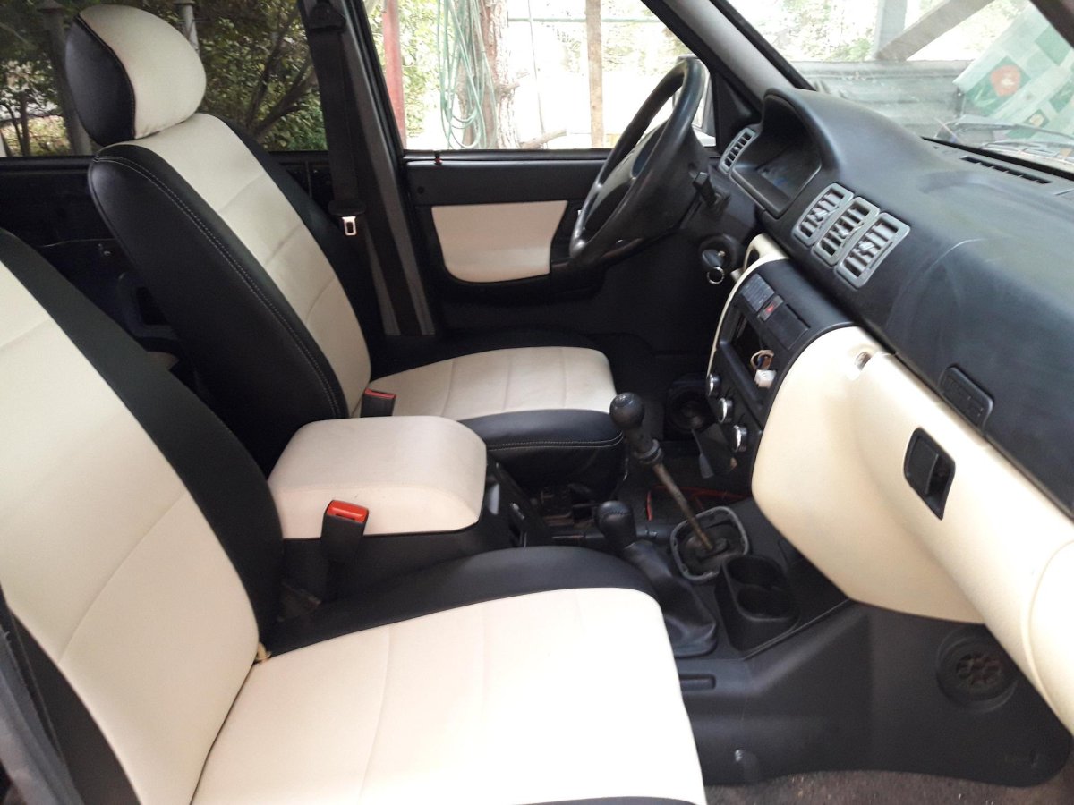 УАЗ Патриот бежевый салон