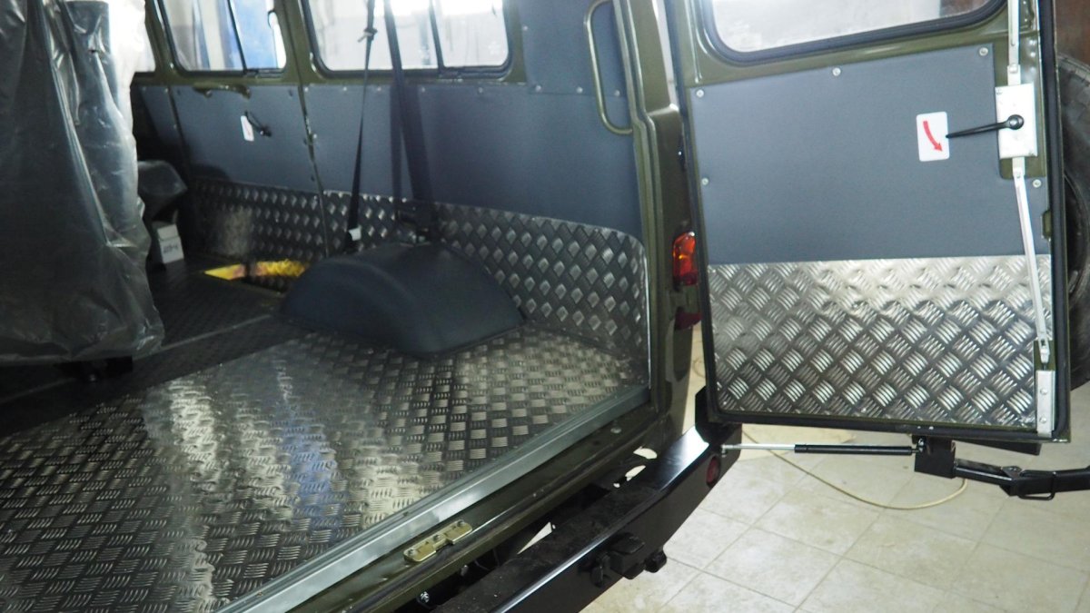 Обшивка салона УАЗ 452