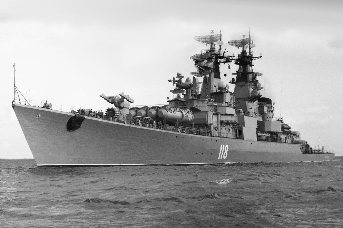 Ракетный крейсер Адмирал Головко