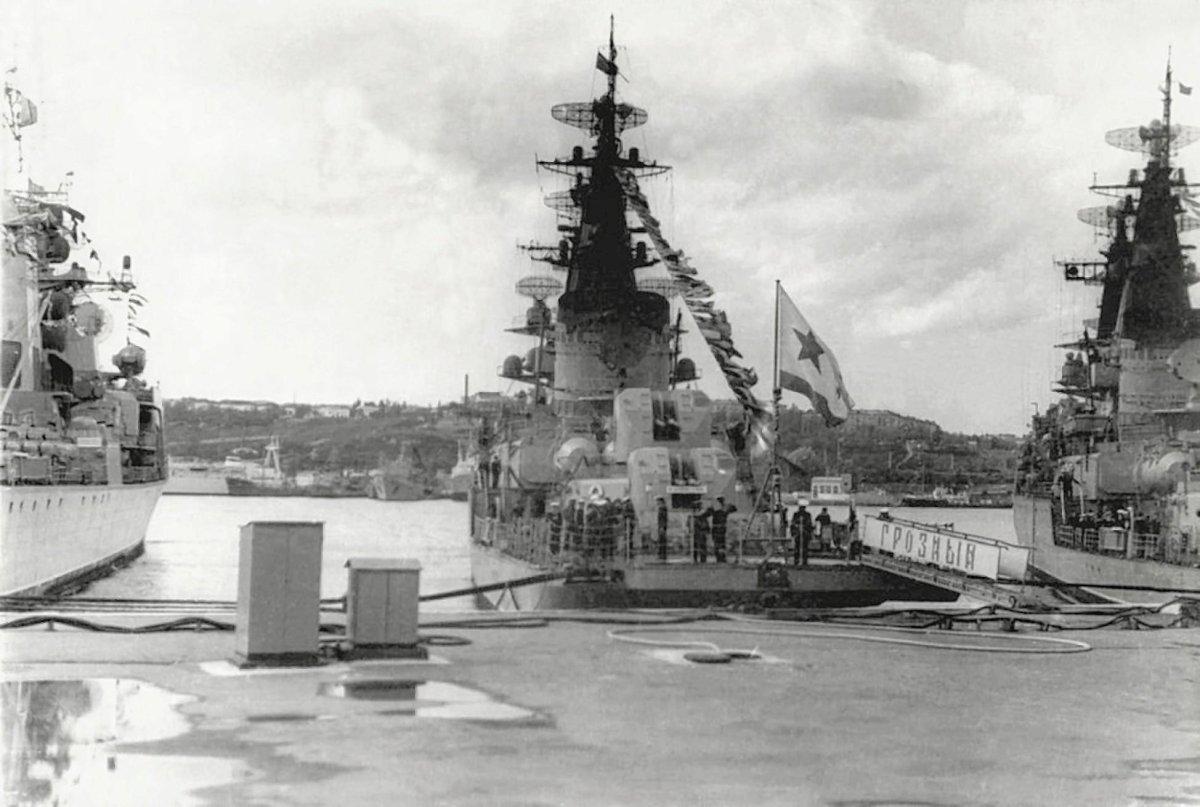 Крейсер Грозный Лиепая