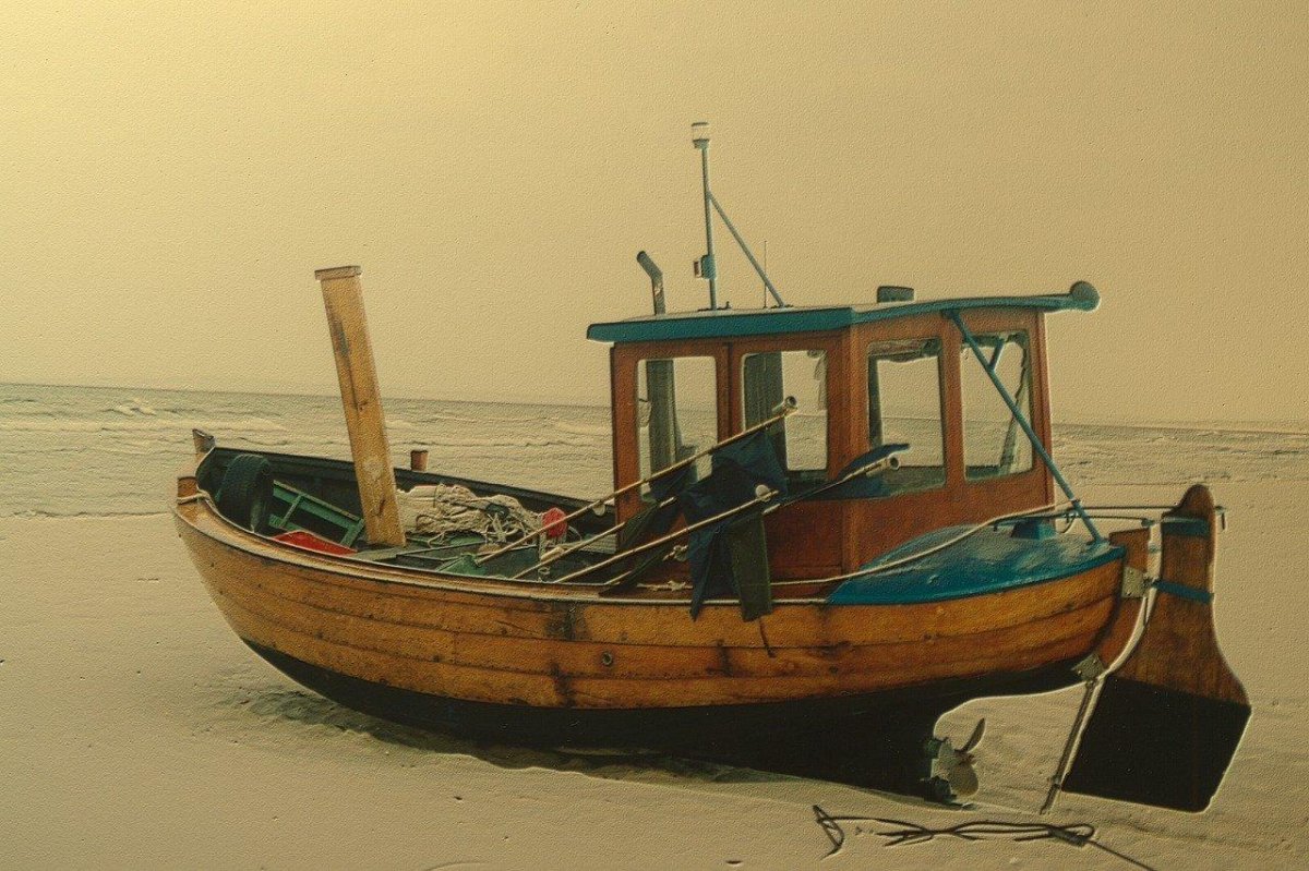 Шаланда лодка