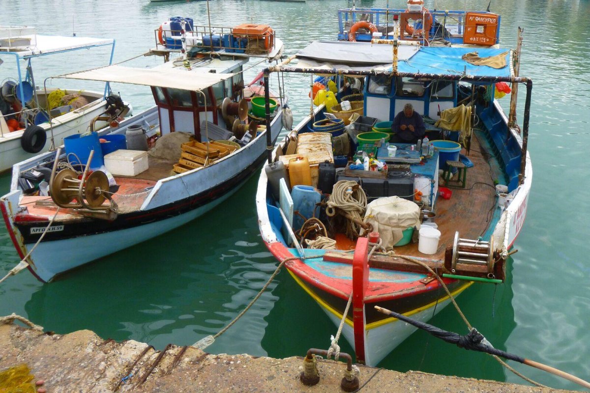 Рыбацкая лодка