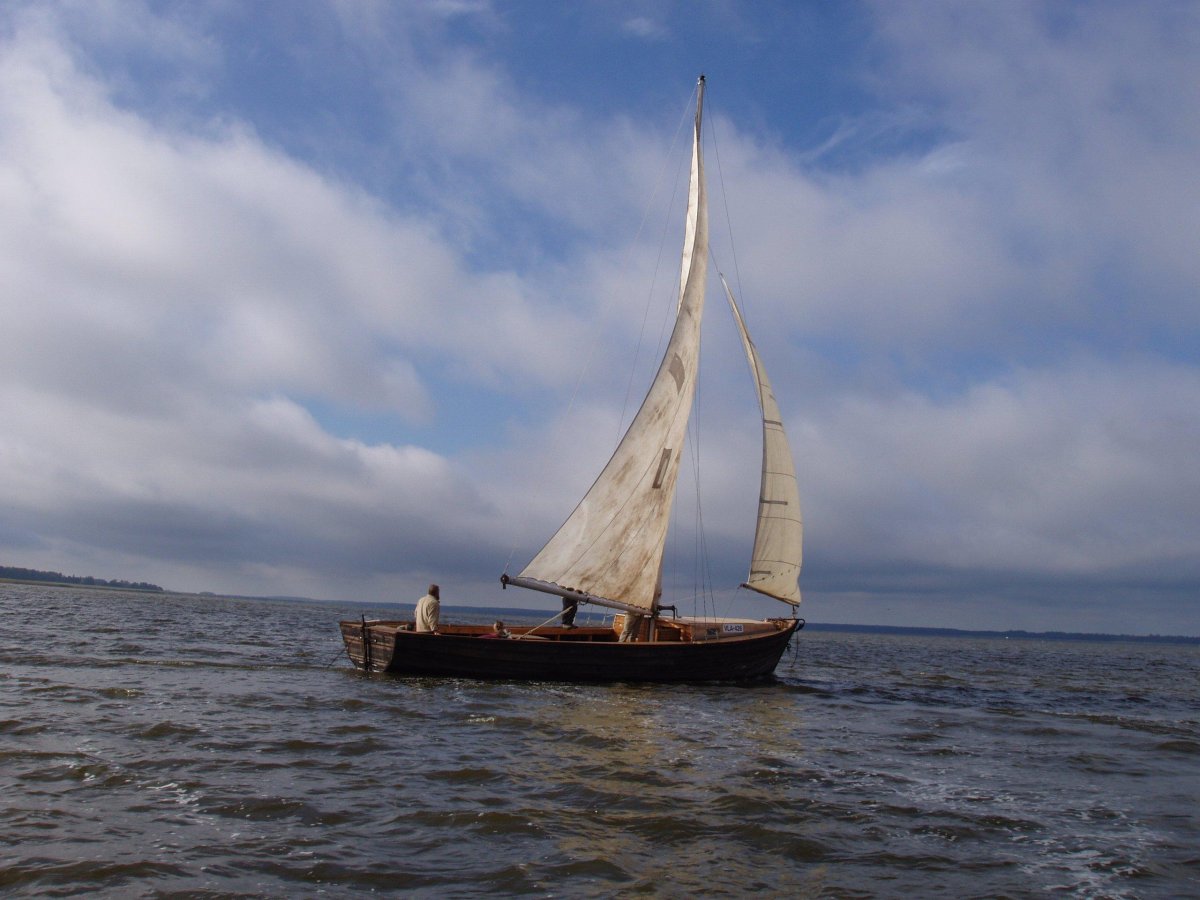 Грунтоотвозная шаланда морская