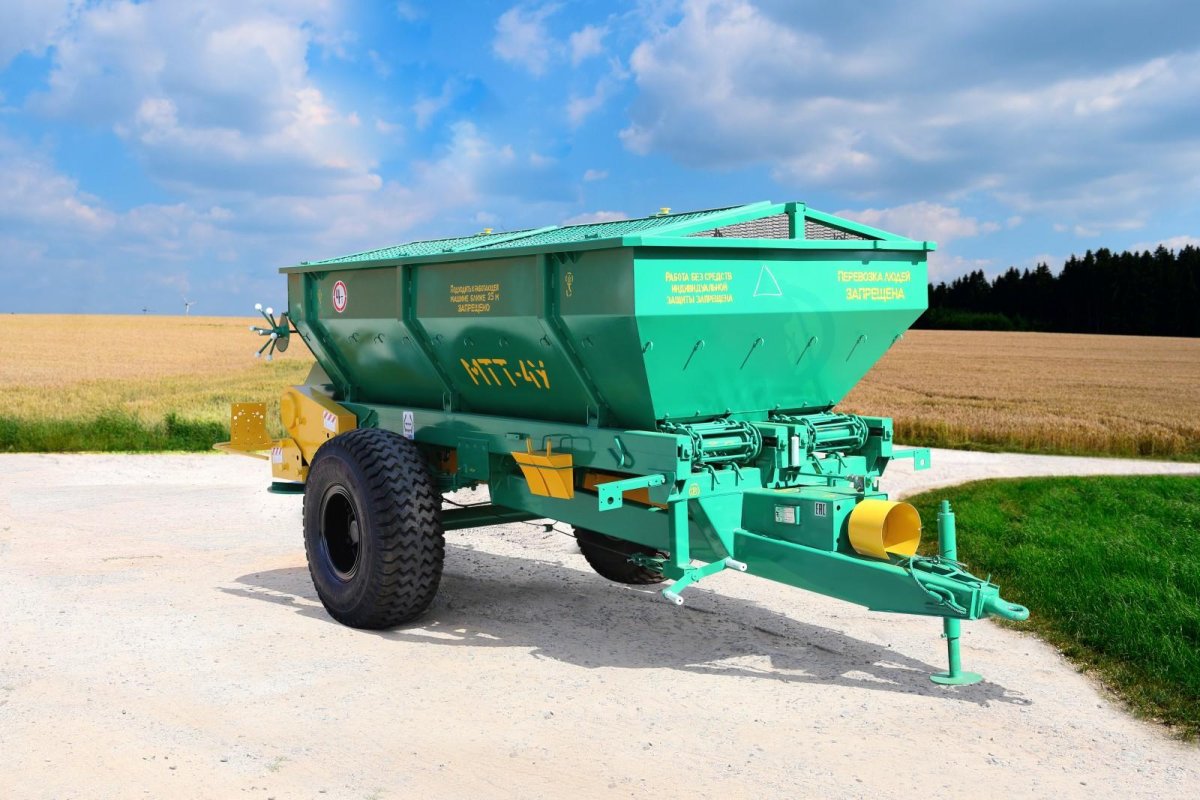 Разбрасыватель рун-15б