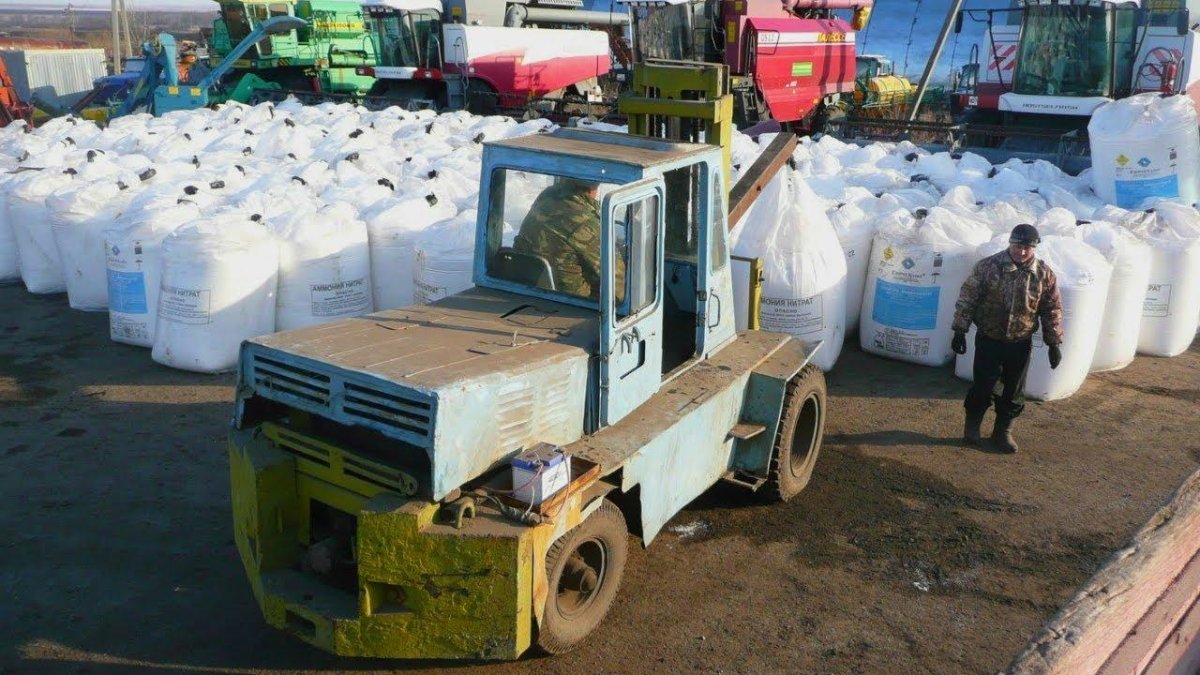 Кран для разгрузки удобрений на т 150