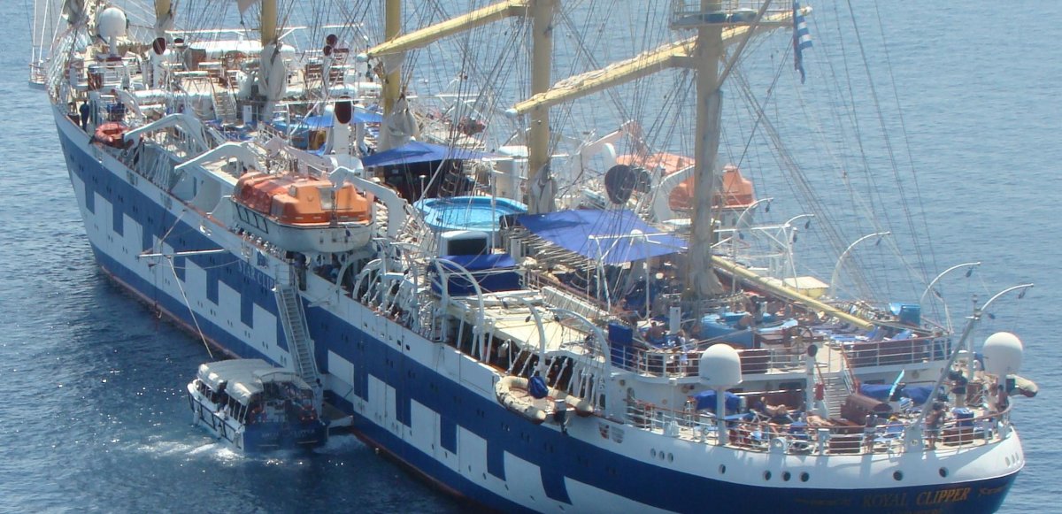 Круизный парусник Royal Clipper