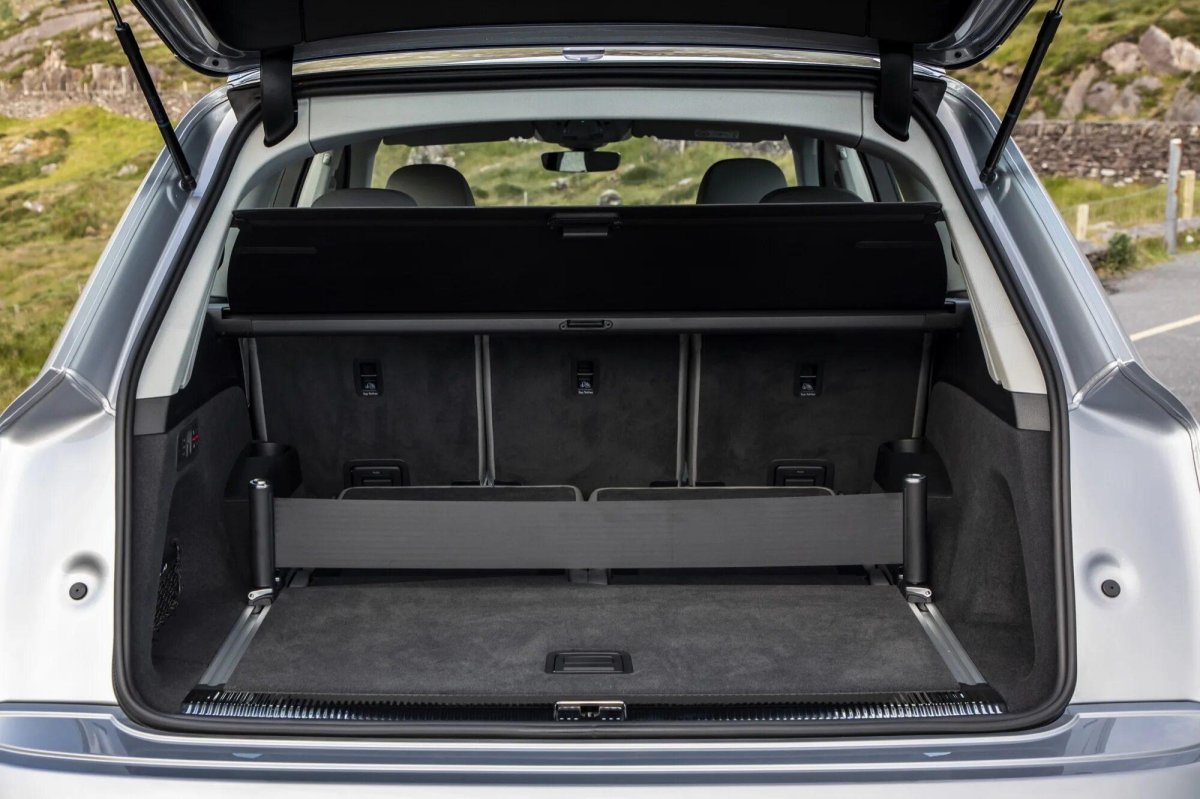 Открытый багажник Ауди q7