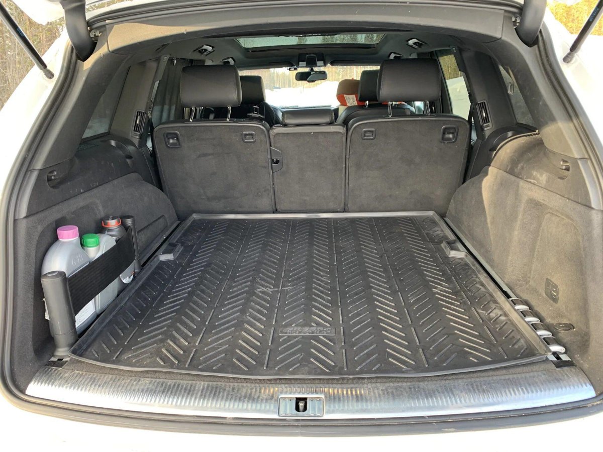 Audi q7 багажник