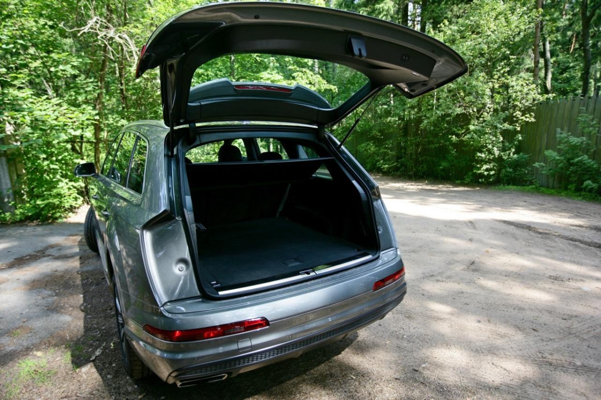 Открытый багажник Ауди q7