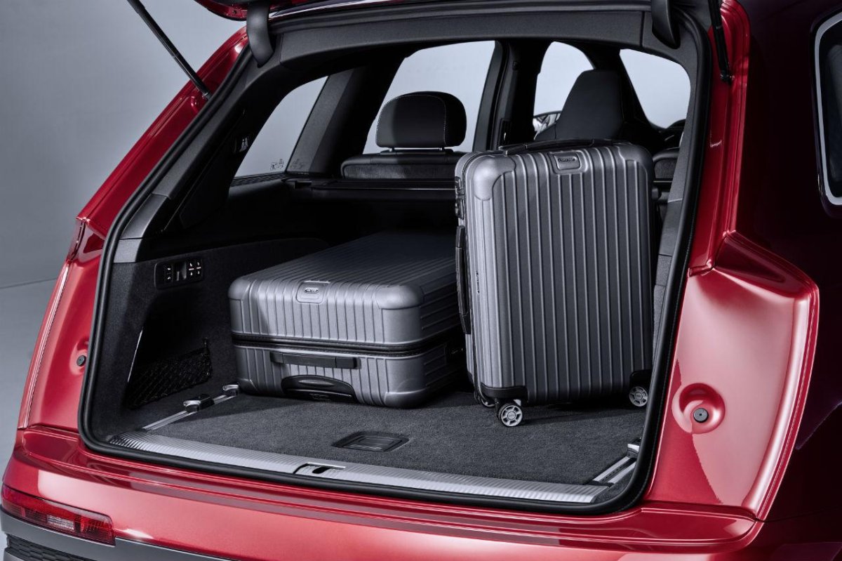 Ауди ку 7 багажник