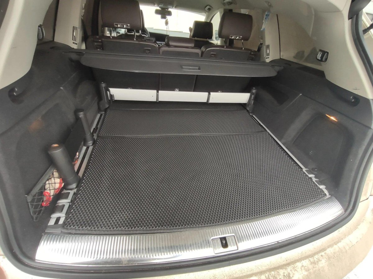 Держатель в багажник Ауди q7