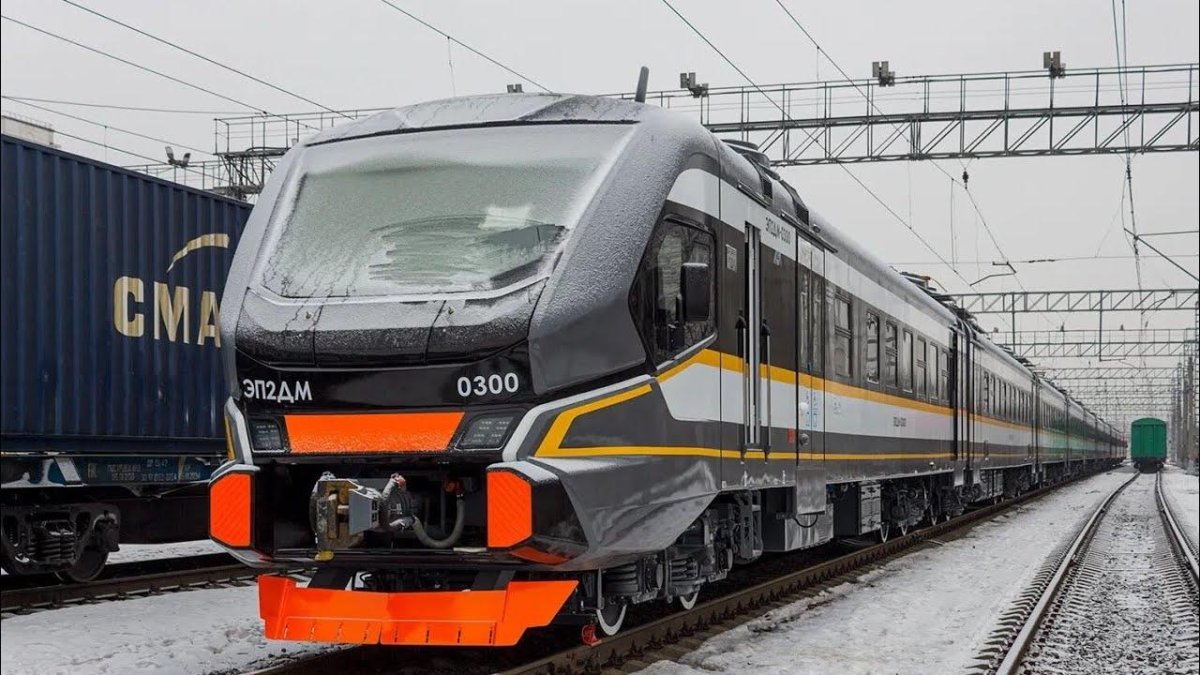 Новый электропоезд эп2дм-0300